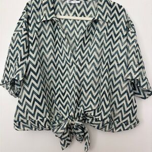 Woven Chevron Tie-Front Short Sleeve Top - Blue & White
